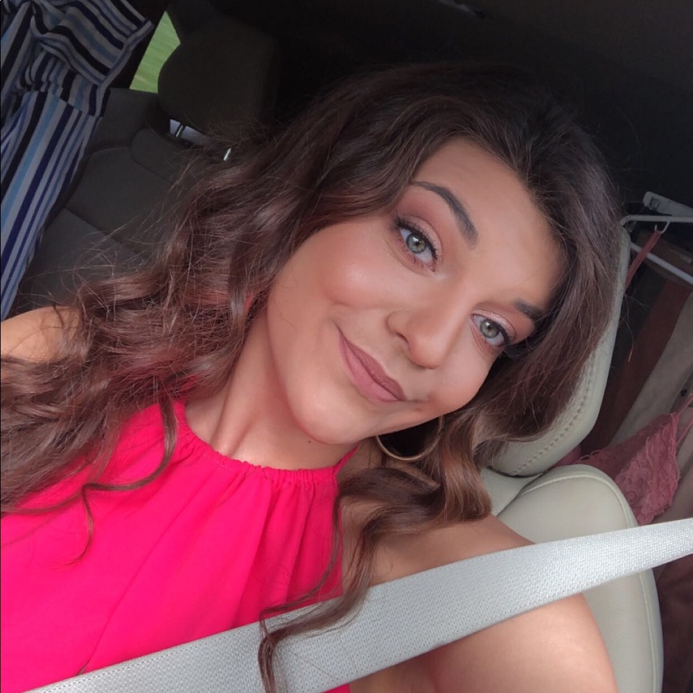 Meet your Posher, Reagan